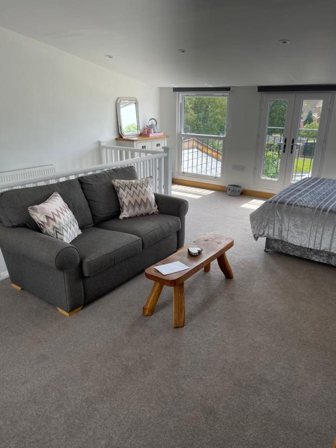 Very Large Lovely Double Room Loft Apartment Carlton Colville Bagian luar foto